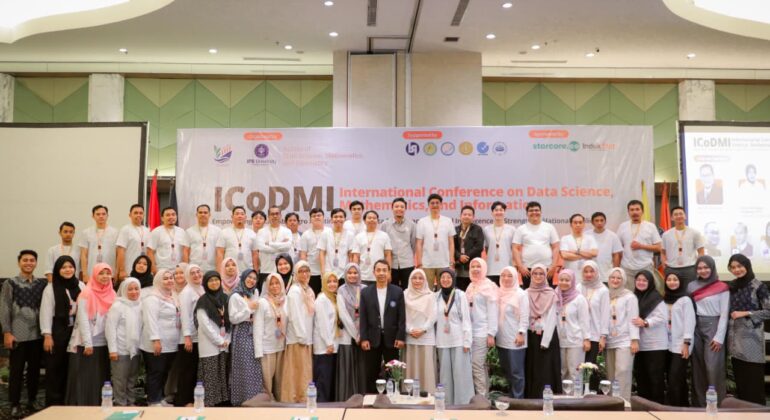 WhatsApp Image 2025-11-10 at 11.58.25 (1)